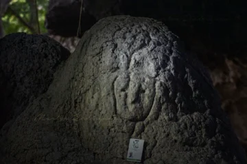  Vestigios ancestrales que revelan la presencia de los primeros pobladores en las entrañas de la isla. (Foto: Martín Rodríguez).