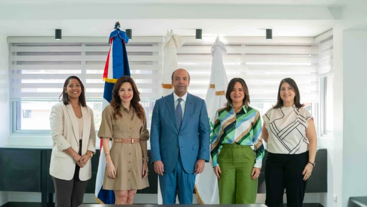 Llevarán agua y saneamiento sostenibles a comunidad de Azua Llevarán agua y saneamiento sostenibles a comunidad de Azua