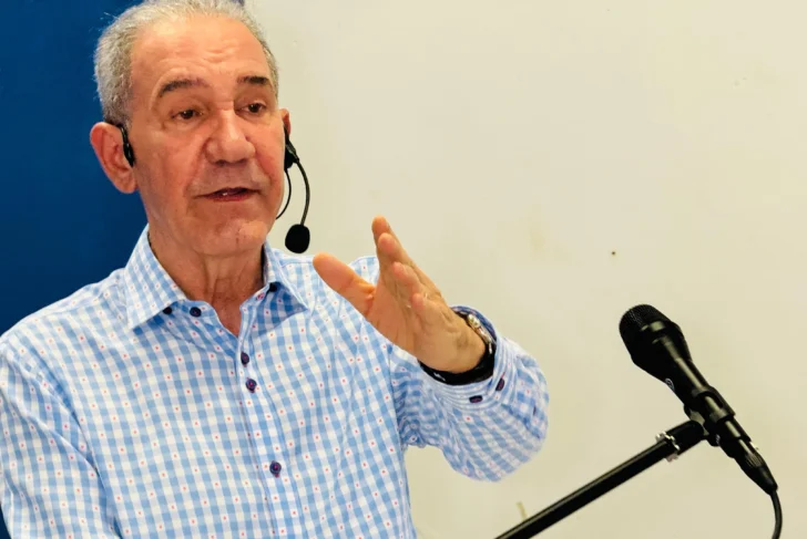 García Fermín acusa a Leonel Fernández y a Danilo Medina de desvirtuar la labor del gobierno ante efectos huracán Melissa