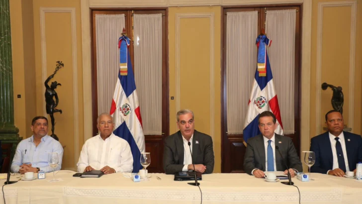 Garantizan abastecimiento y estabilidad de precios durante la temporada navideña en todo el país Garantizan abastecimiento y estabilidad de precios durante la temporada navideña en todo el país