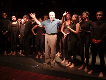 La patria que respira en la voz de sus jóvenes La patria que respira en la voz de sus jóvenes