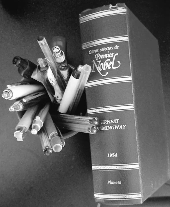 'El viejo' de Hemingway. 'El mar' de Morrison. Poesía/Poesía