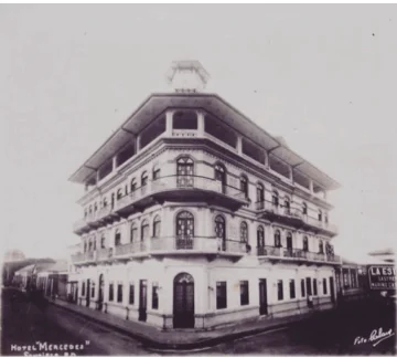  Hotel Mercedes 1932.