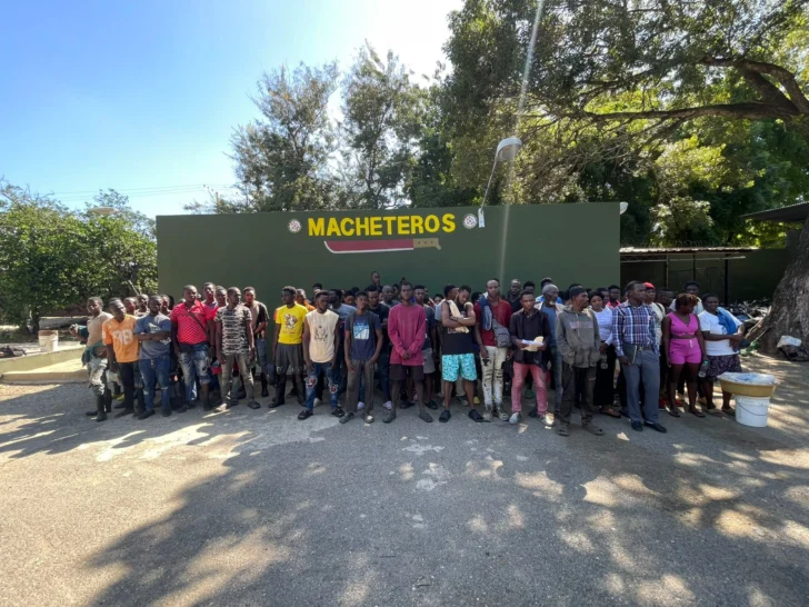 Detienen 90 indocumentados haitianos durante operativos del ejercito en Valverde