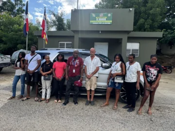 Detienen a un canadiense sospechoso de traficar haitianos indocumentados en Dajabón Detienen a un canadiense sospechoso de traficar haitianos indocumentados en Dajabón