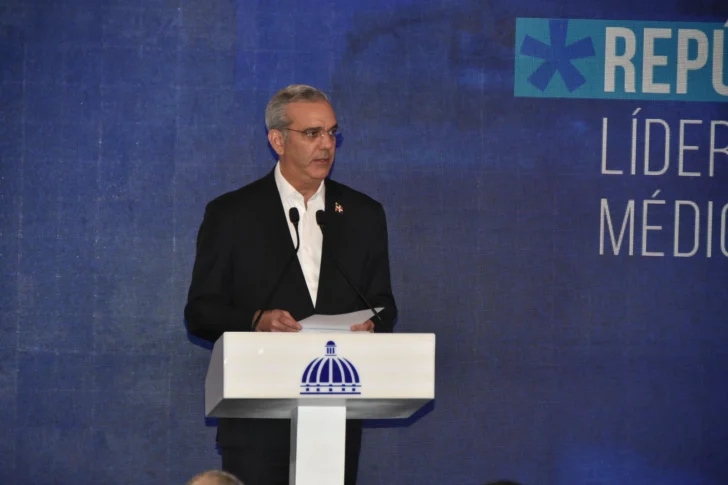 Abinader dice nuevas incorporaciones de energía refuerzan el sistema eléctrico con 200 megavatios adicionales