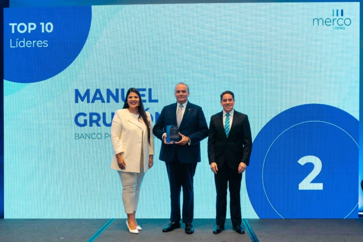  De izquierda a derecha, los señores Rosaily Rodríguez, Luis E. Espínola y Luis Álvarez Soto.