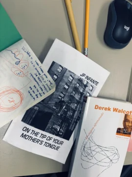 En la punta de la lengua de la madre: Migración, memoria y deseo en JP Infante