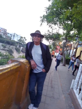  El autor de esta crónica, Juan Casillas, en Medellín.