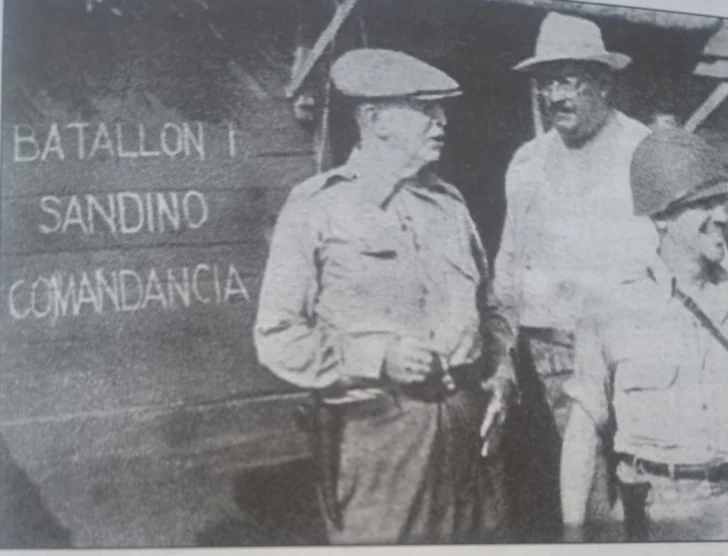 Los-comandantes-Juancito-Rodriguez-y-doctor-Leovigildo-Cuello-en-la-728x556