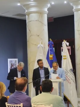 Anuncian ganadores del primer Premio Joven Anual de Literatura 2025