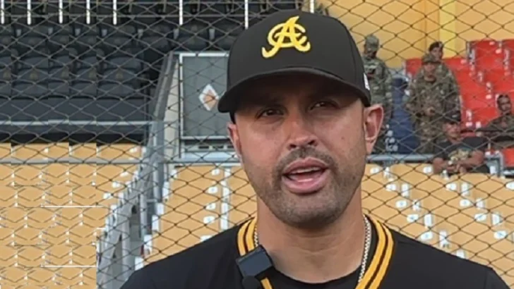 Colombiano Urueta expresa su Colombiano Urueta expresa su