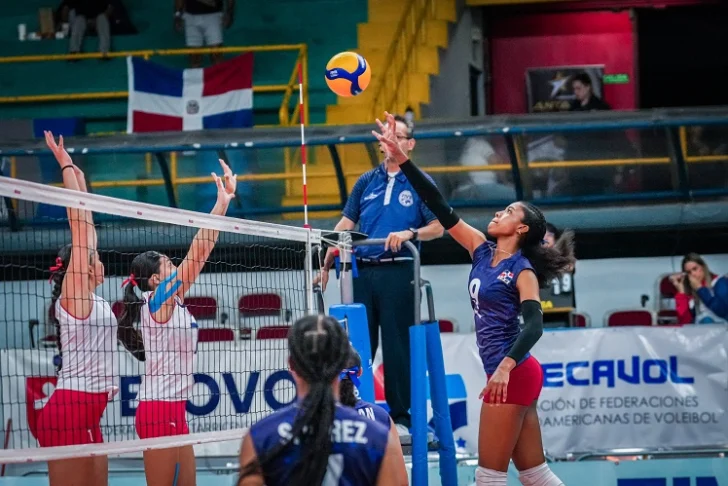 Dominicanas ganan a Costa Rica y avanzan invictas a semifinales
