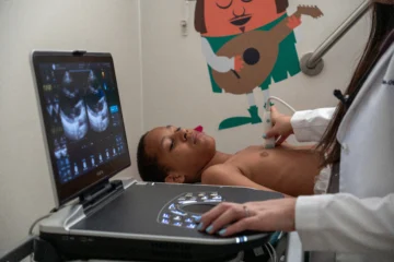 CEDIMAT y Fundación David Ortiz desarrollan jornada de cardiología pediátrica en beneficio de 93 niños