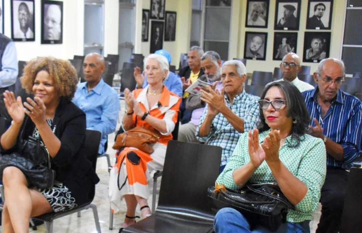 Presentación del libro  'Tres líderes mundiales y la paz del universo', de Agustín Cortés Robles