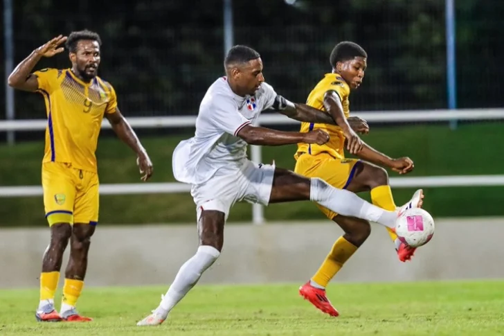 Dominicanos derrotan a San Vicente y las Granadinas en la primera jornada