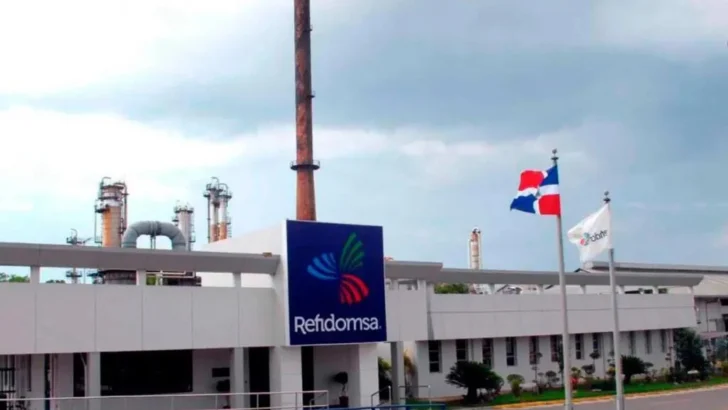 Refidomsa obtiene su primera licencia de reexportación de derivados de petróleo Refidomsa obtiene su primera licencia de reexportación de derivados de petróleo