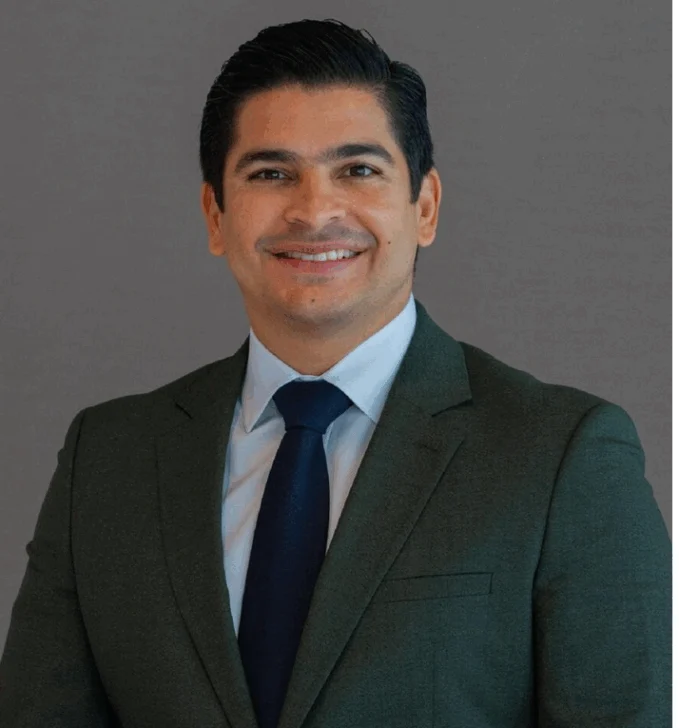 Abinader destituye a Rafael Santos Pérez de la Opret y designa en su lugar a Jhael Isa Tavárez