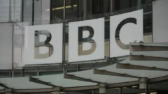 Para la BBC no hay base legal para demanda de Trump por 5.000 millones de dólares