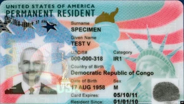 Trump ordena negar residencia a gordos, viejos y enfermos Trump ordena negar residencia a gordos, viejos y enfermos