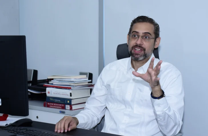  Director de investigación del Instituto Tecnológico de Santo Domingo (INTEC), Carlos Sanlley Pagán.