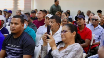Agricultura inicia entrega de ayudas a campos afectados por Melissa en Ocoa y Baní Agricultura inicia entrega de ayudas a campos afectados por Melissa en Ocoa y Baní