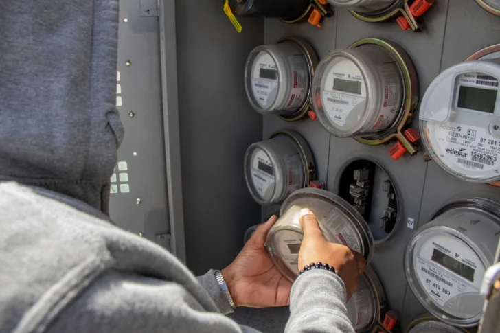 Edesur desmanteló 6,382 conexiones ilegales entre enero y septiembre