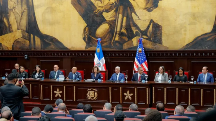Congreso Nacional recibe visita oficial de la gobernadora de Nueva York