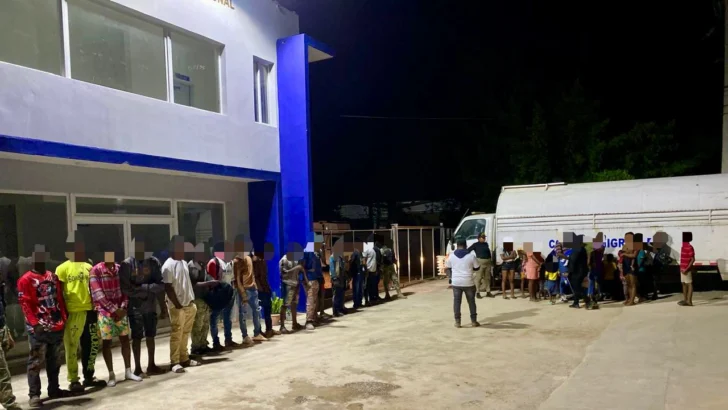 Detienen en operativos a 1,203 haitianos y deportan a otros 1,050