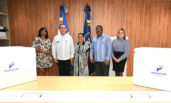 Voluntariado Banreservas dona vacunas contra la influenza al Servicio Nacional de Salud