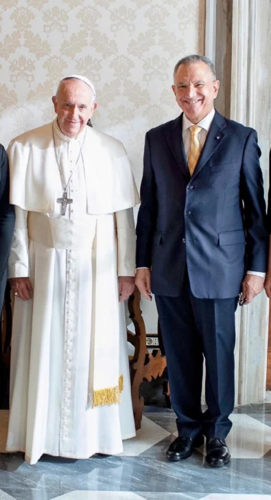 La Iglesia católica y la Inteligencia Artificial: Visión ética, humanista y diplomática La Iglesia católica y la Inteligencia Artificial: Visión ética, humanista y diplomática