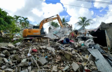 Obras Públicas asegura 70 familias han recibido sus cheques por trabajos en avenida República de Colombia Obras Públicas asegura 70 familias han recibido sus cheques por trabajos en avenida República de Colombia