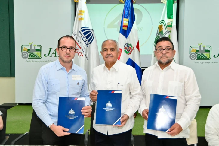 Firman acuerdo para impulsar la tecnificación del riego y fortalecer la productividad agrícola