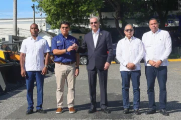 Abinader pone en marcha el “Plan de Zona” para optimizar los servicios de agua y alcantarillado del Gran Santo Domingo Abinader pone en marcha el “Plan de Zona” para optimizar los servicios de agua y alcantarillado del Gran Santo Domingo