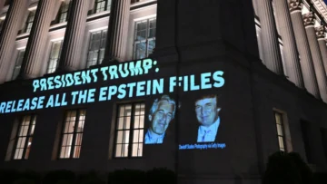 Giuffre, expríncipe Andrew y Clinton: claves de los documentos filtrados del caso Epstein que salpica a Trump Giuffre, expríncipe Andrew y Clinton: claves de los documentos filtrados del caso Epstein que salpica a Trump