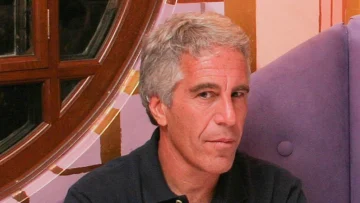 Por qué los ricos y poderosos no podían decirle 'no' a Jeffrey Epstein