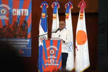 Anuncian plan para sindicalizar trabajadores de zonas francas, turismo y comercio