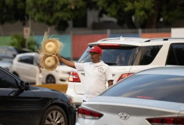Autoridades de transporte continúan este sábado con rutas alternas por show de Bad Bunny Autoridades de transporte continúan este sábado con rutas alternas por show de Bad Bunny