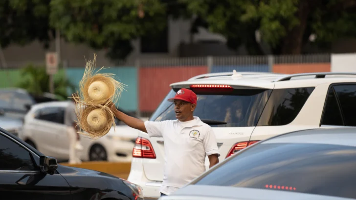 Autoridades de transporte continúan este sábado con rutas alternas por show de Bad Bunny