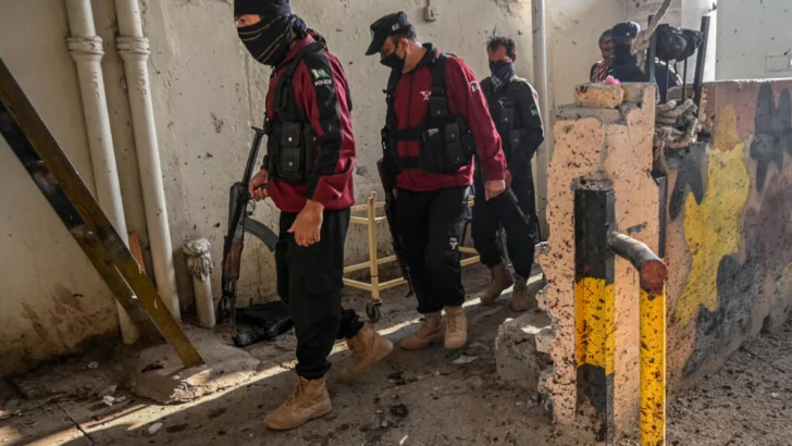 Nueve niños y una mujer mueren en un bombardeo paquistaní en Afganistán, según el gobierno talibán