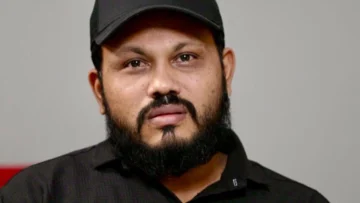 'Soy el hombre más afortunado del mundo, pero cada día es un sufrimiento': la paradoja que vive el único sobreviviente del accidente de Air India en el que murieron 241 personas 'Soy el hombre más afortunado del mundo, pero cada día es un sufrimiento': la paradoja que vive el único sobreviviente del accidente de Air India en el que murieron 241 personas