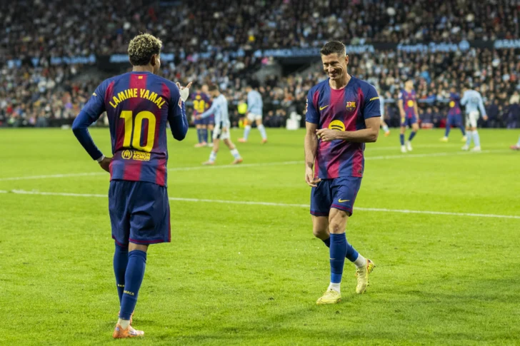 El Barcelona gana y se acerca al Real Madrid que solo empata