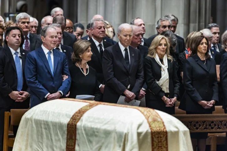 Trump no es invitado al funeral de Dick Cheney, al que acuden Biden, Bush y Kamala Harris
