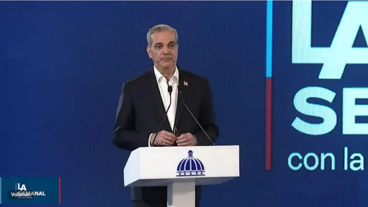 Abinader espera que quienes asistan a marcha de la Fuerza del Pueblo vistan disfraces navideños y consulten google