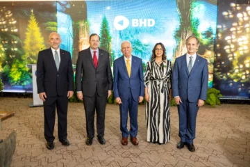 Banco BHD presenta crecimiento de 12.5 % en depósitos y 11.9 % en cartera Banco BHD presenta crecimiento de 12.5 % en depósitos y 11.9 % en cartera