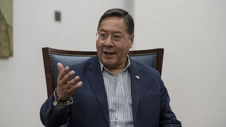Detienen al expresidente Luis Arce por una investigación de corrupción en Bolivia