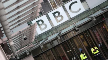 Montaje engañoso: Donald Trump demanda a la BBC por 10.000 millones de dólares