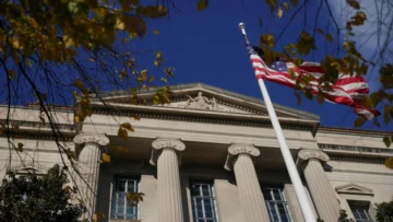 EE. UU. trasladó a México a 14 prisioneros que cumplían condenas federales por narcotráfico EE. UU. trasladó a México a 14 prisioneros que cumplían condenas federales por narcotráfico