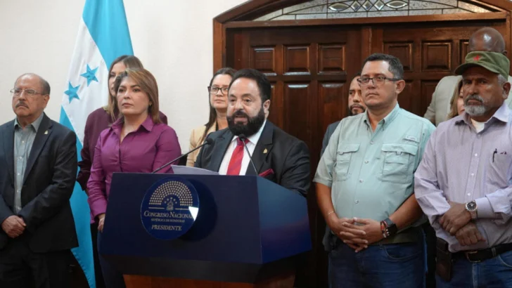 Crisis electoral en Honduras: Congreso afirma que no validará los comicios; Nasralla se proclama vencedor