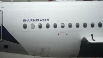 Airbus anuncia que menos de 100 aviones A320 siguen parados para cambiar un programa de navegación Airbus anuncia que menos de 100 aviones A320 siguen parados para cambiar un programa de navegación